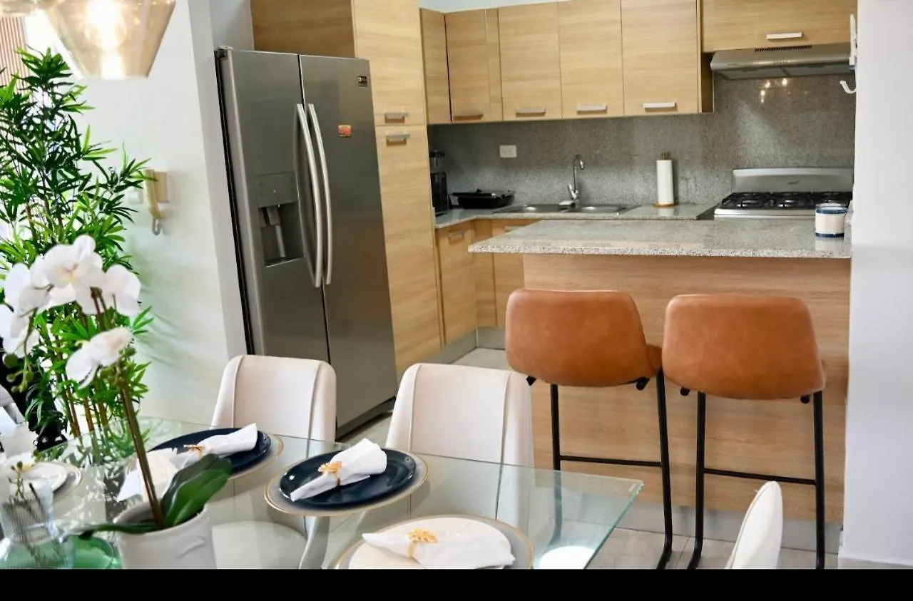 Modern Colonial Water View Apartman Calero